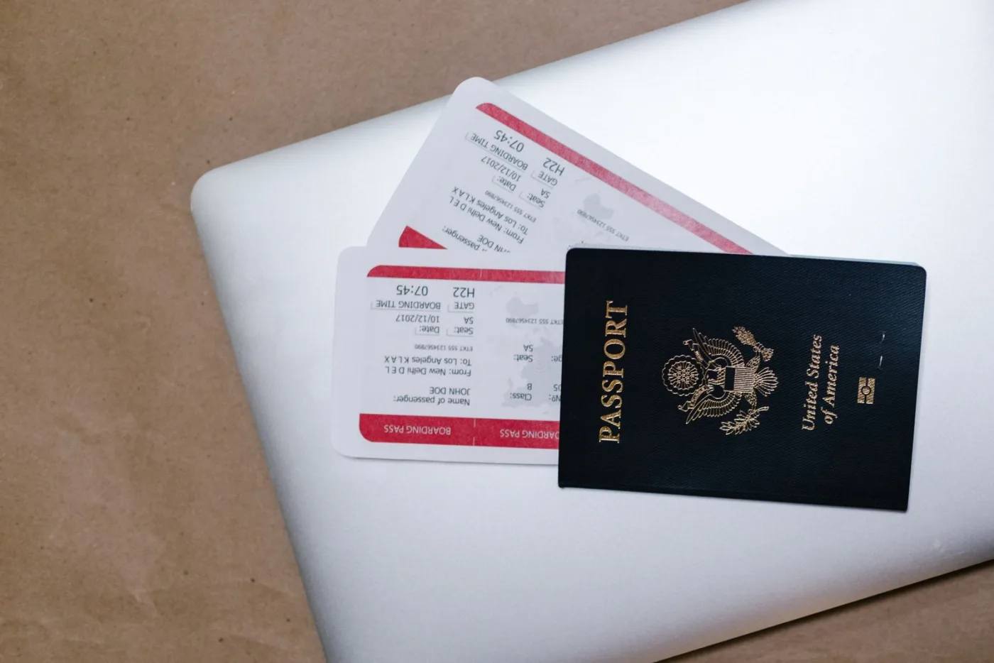 Visa tại cửa khẩu · dán visa