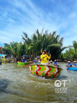 Dịch vụ hướng dẫn viên tiếng Hàn, Hoa và Anh tại Việt Nam
