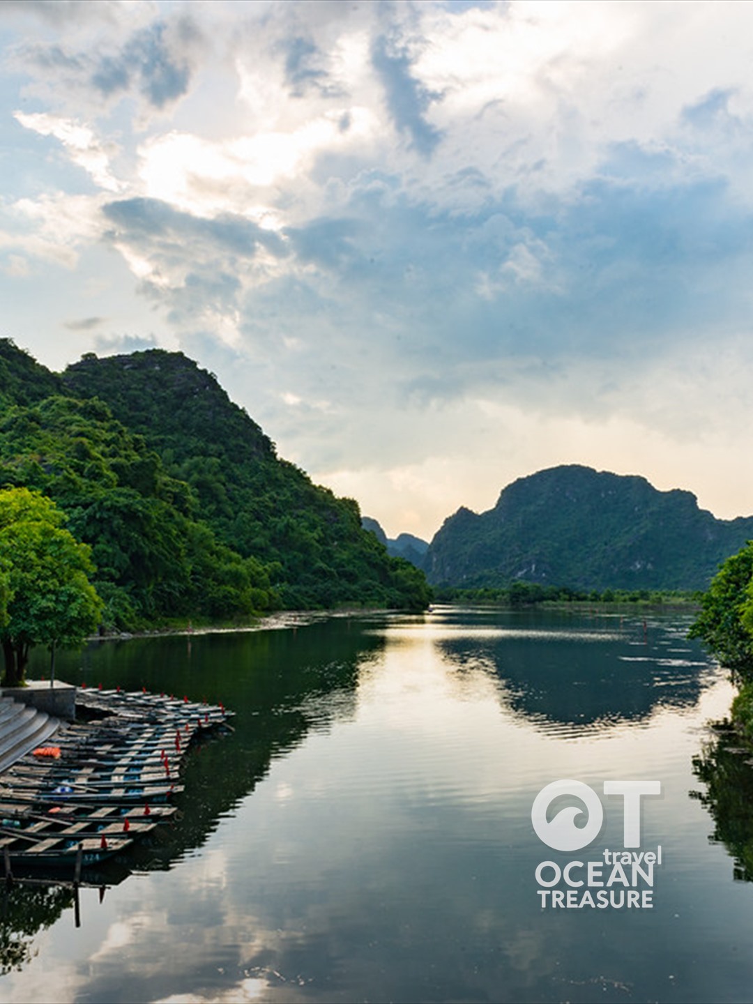 Tour Ninh Bình Trà ng An, Hoa Lư và Hang Múa 1 ngà y - Ninh Bình