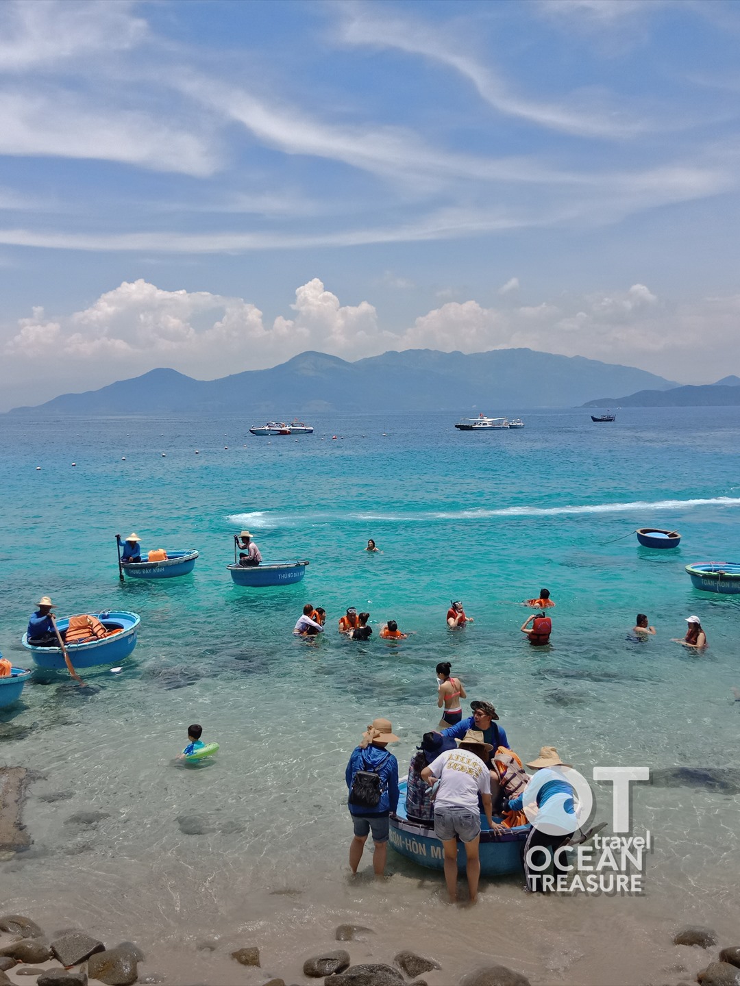 Tour 3 đảo Hòn Mun, Hòn Một và Là ng Chà i Nha Trang - Nha Trang