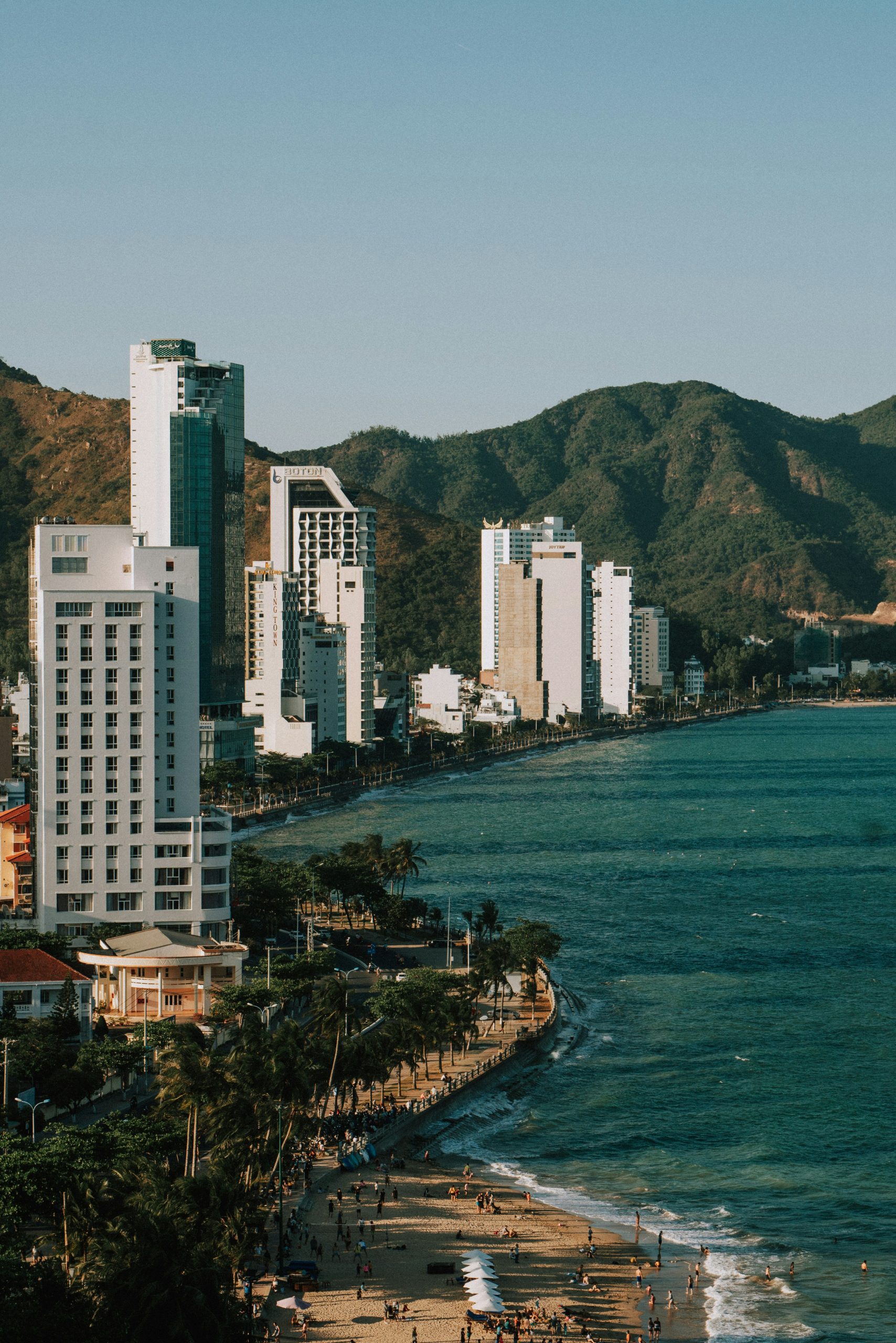 Vịnh biển Nha Trang nhìn từ trên cao
