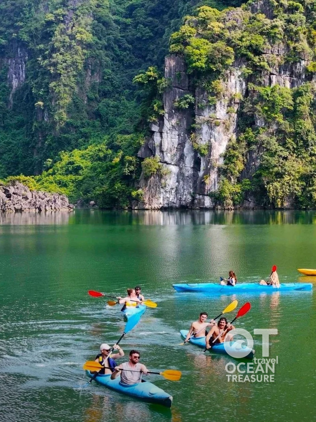 Tour Cát Bà , là ng Việt Hải và kayak vịnh Lan Hạ 1 ngà y - Cát Bà - Lan Hạ
