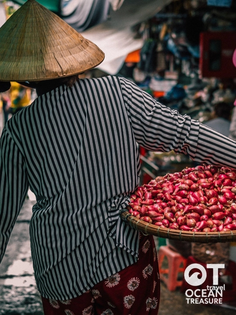 Huế học nấu cơm cung đình cùng nghệ nhân