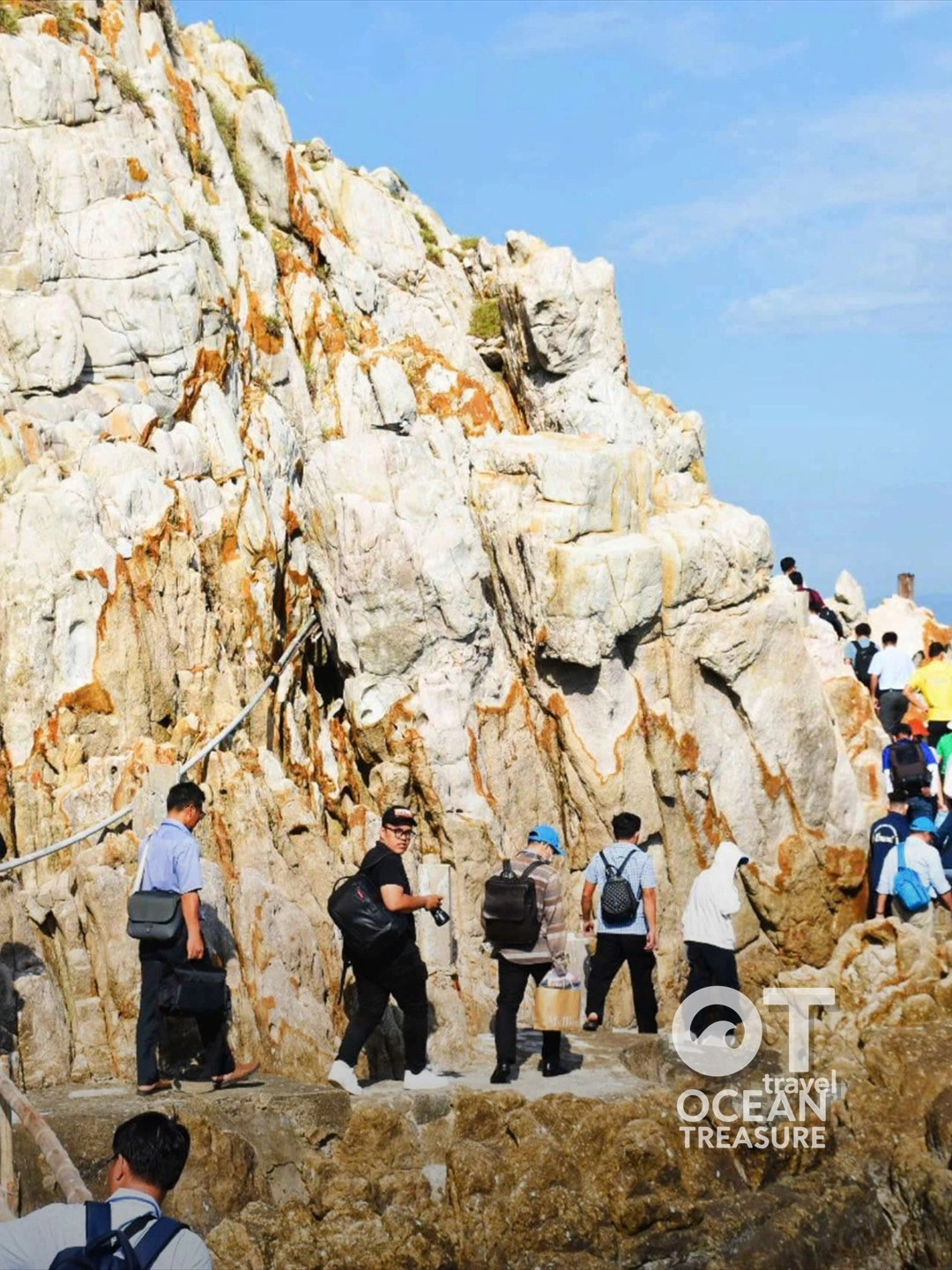 Đảo Yến Hòn Nội Nha Trang theo mùa